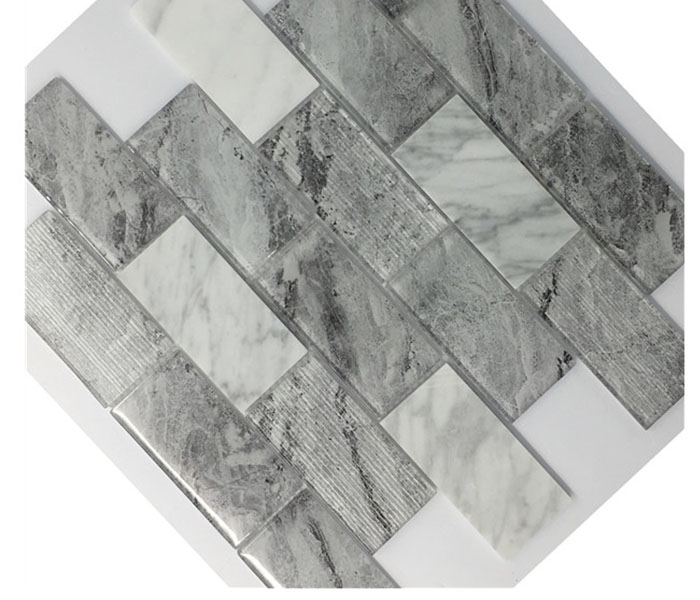 Precio barato Gris Blanco Cocina Back Splash Azulejos de pared Rectángulo Mosaico de vidrio